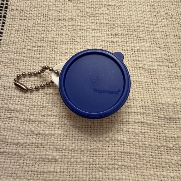 Mini Tupperware Bowl Keychain - Picture 5 of 5